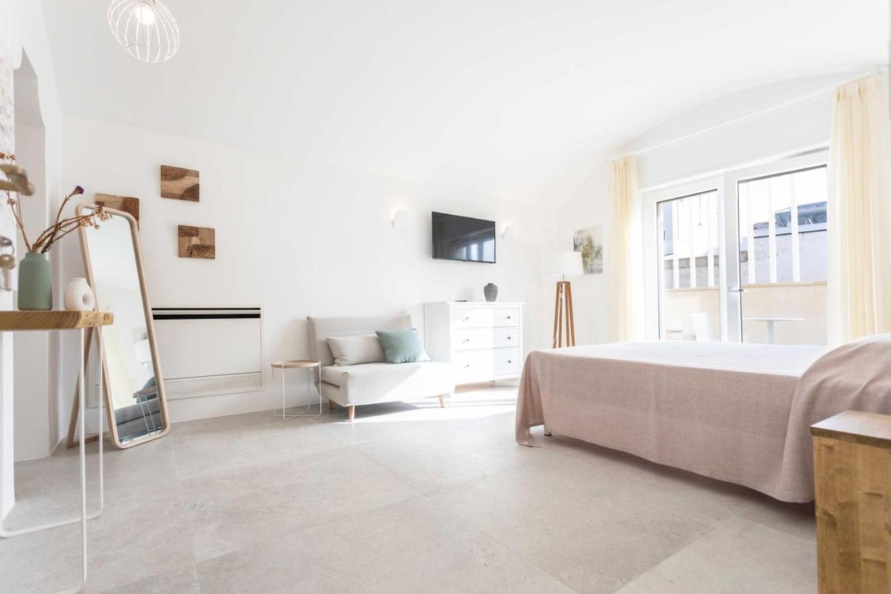 Dimora Dei Maestri-Camera Con Veranda E Bagno Privati Феллине Экстерьер фото