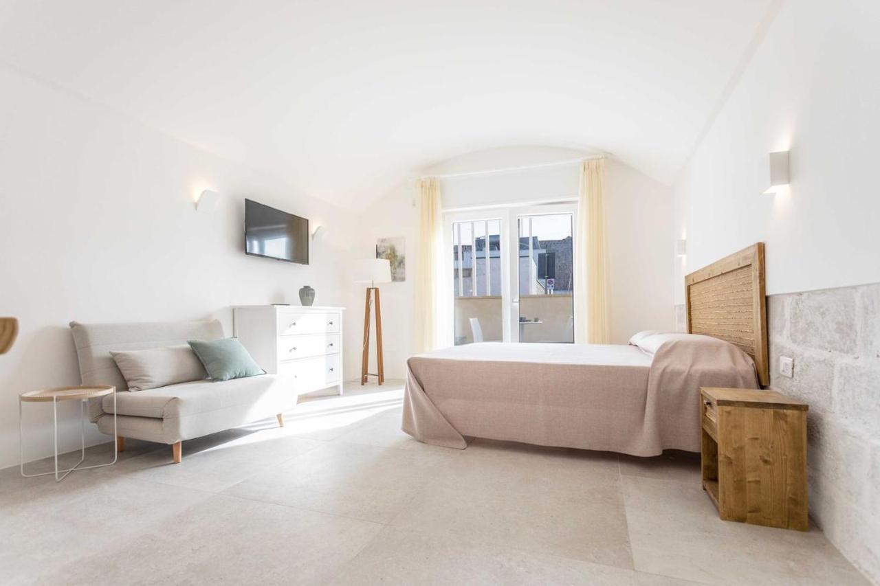 Dimora Dei Maestri-Camera Con Veranda E Bagno Privati Феллине Экстерьер фото